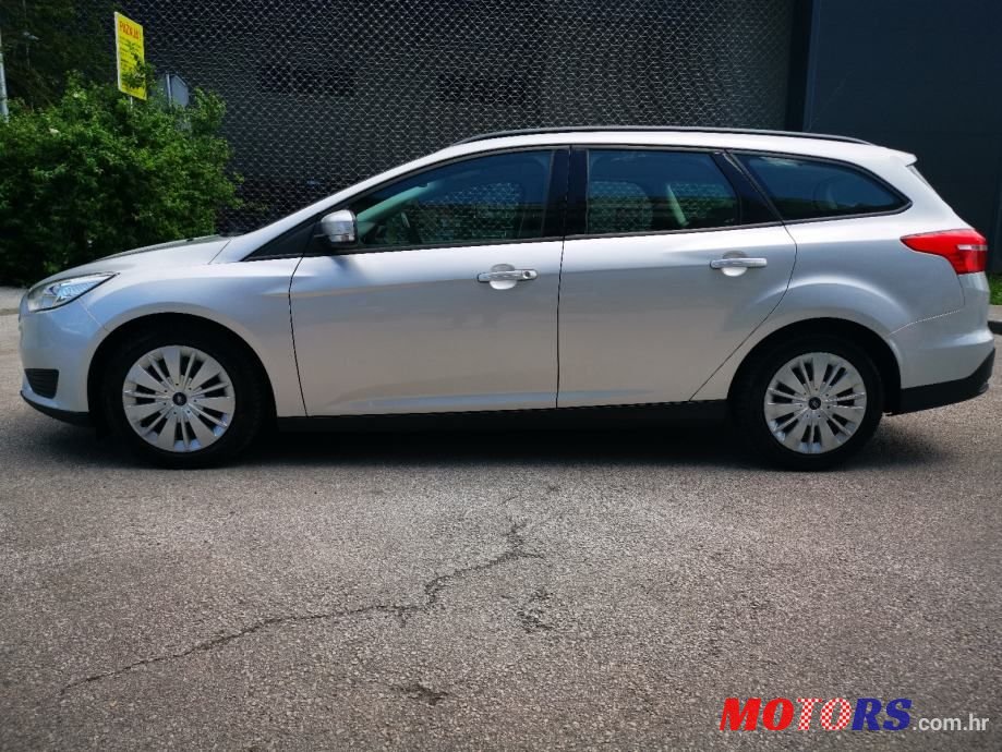 2015' Ford Focus Karavan photo #3