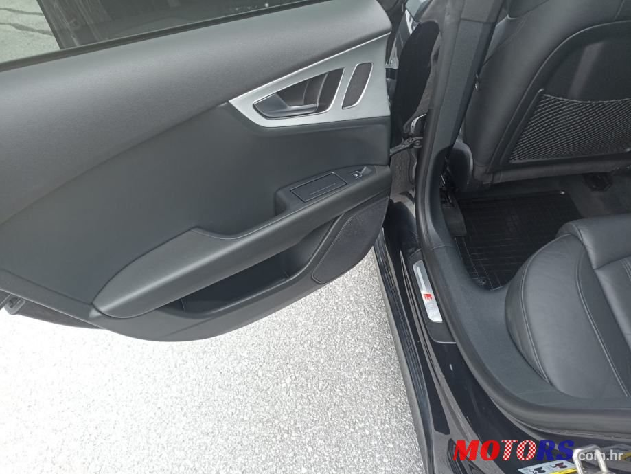 2012' Audi A7 photo #6