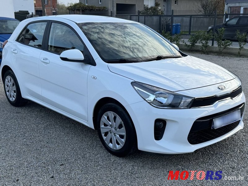 2020' Kia Rio 1,25 photo #4