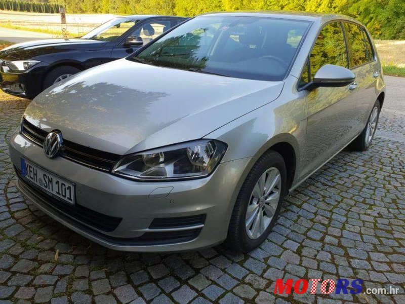 2013' Volkswagen Golf VII photo #1