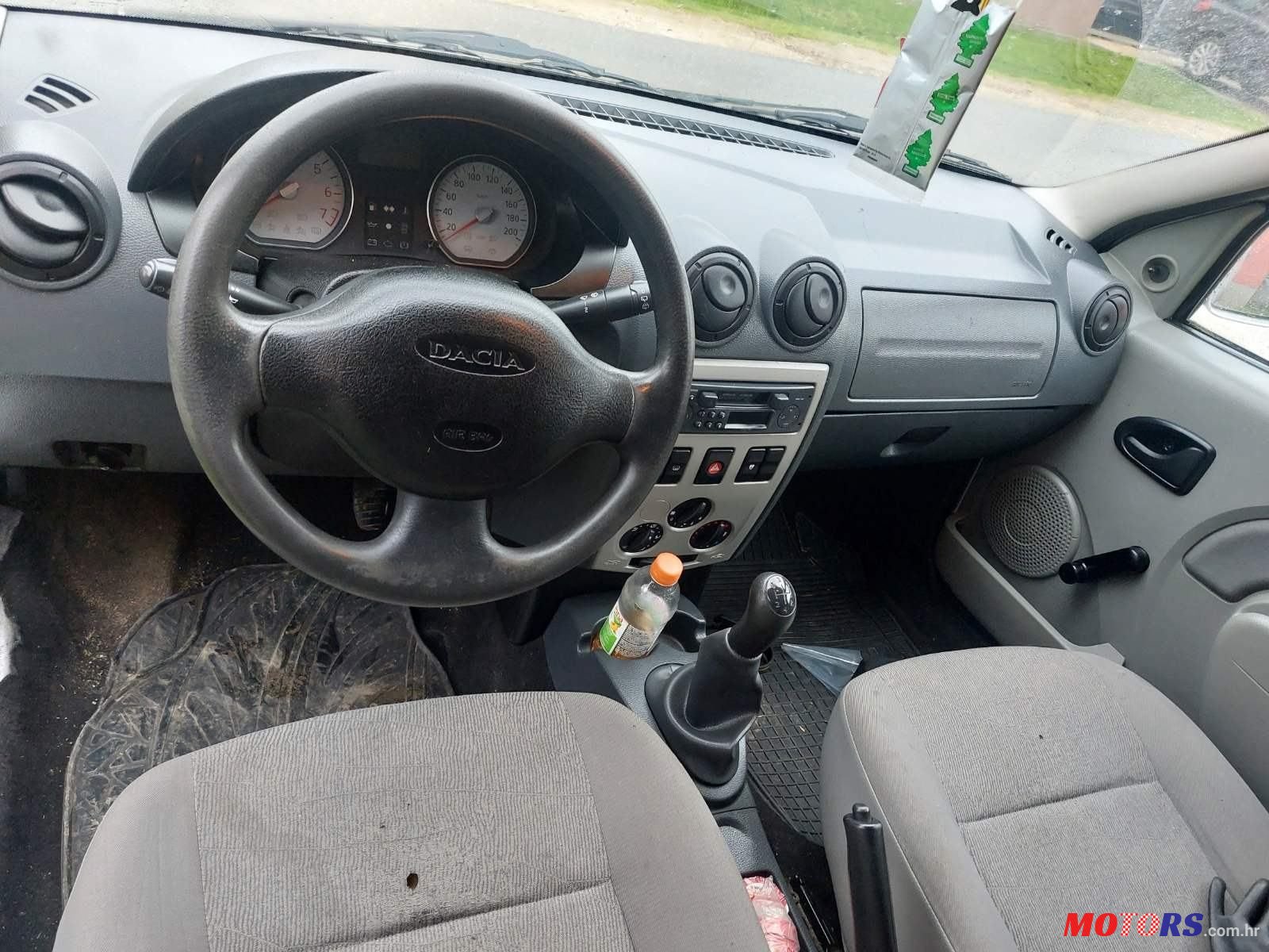 2010' Dacia Logan 1,5 Dci photo #4