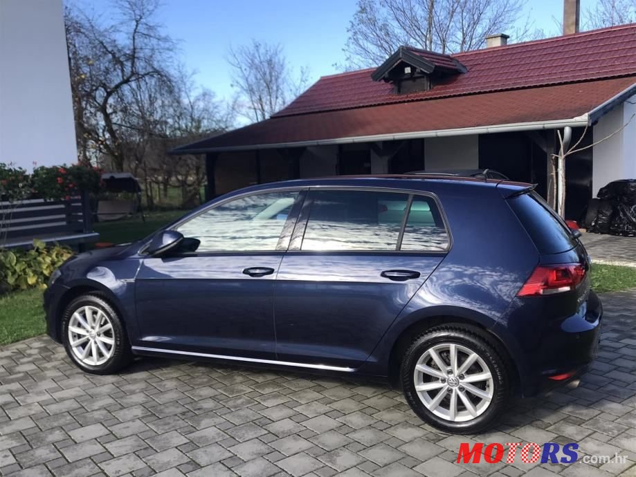 2015' Volkswagen Golf 7 1,6 Tdi photo #2