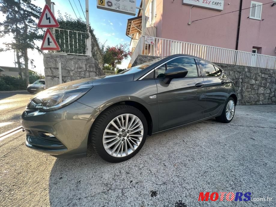 2018' Opel Astra 1.6 Cdti photo #2