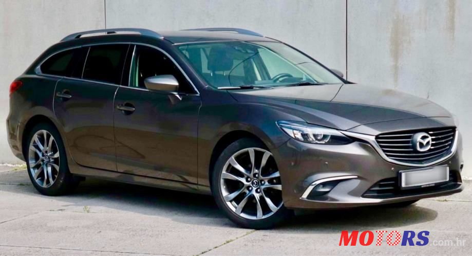 2017' Mazda 6 Sport Combi photo #1