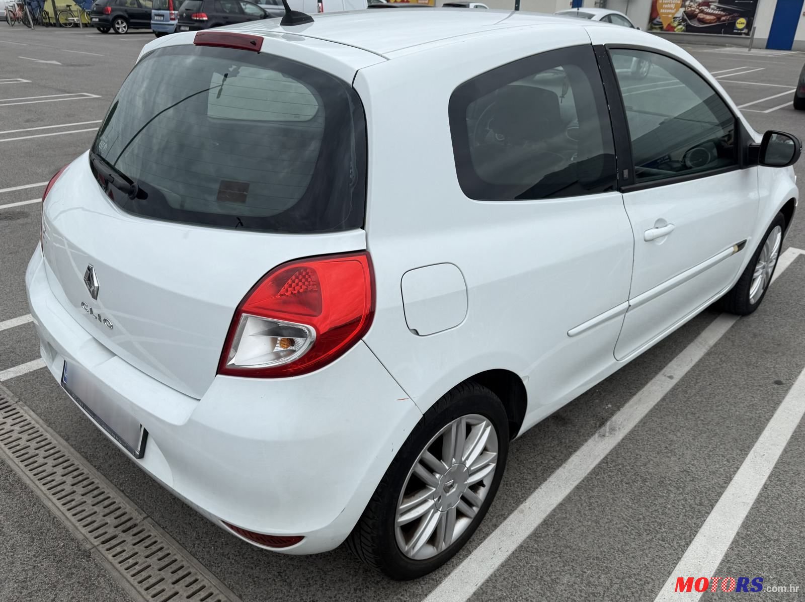 2010' Renault Clio 1,5 Dci photo #4