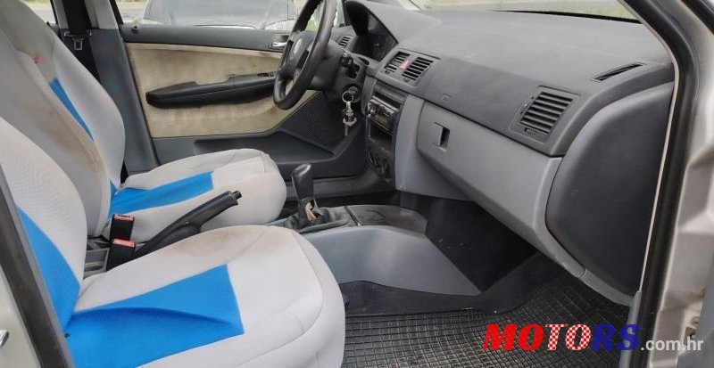 2001' Skoda Fabia 1,4 photo #3