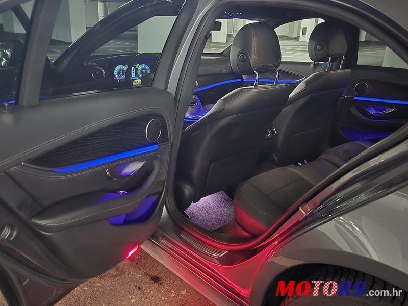 2020' Mercedes-Benz E-Klasa photo #4