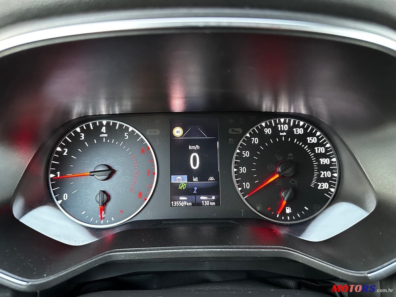 2020' Renault Clio Tce photo #6