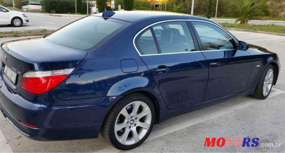 2007' BMW 5 Series 530Xd M Paket photo #3