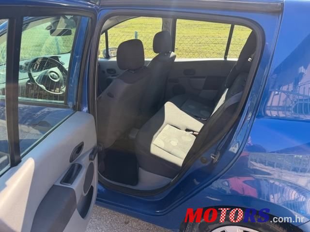 2007' Renault Modus 1,5 Dci photo #6