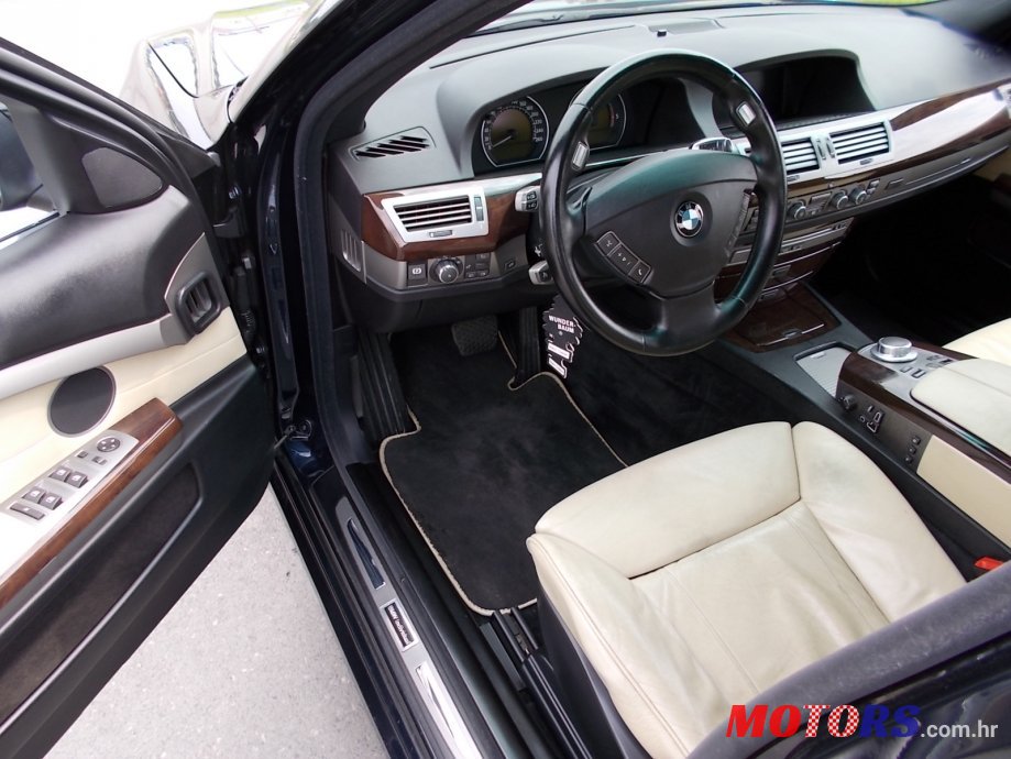 2007' BMW 7 Series photo #3