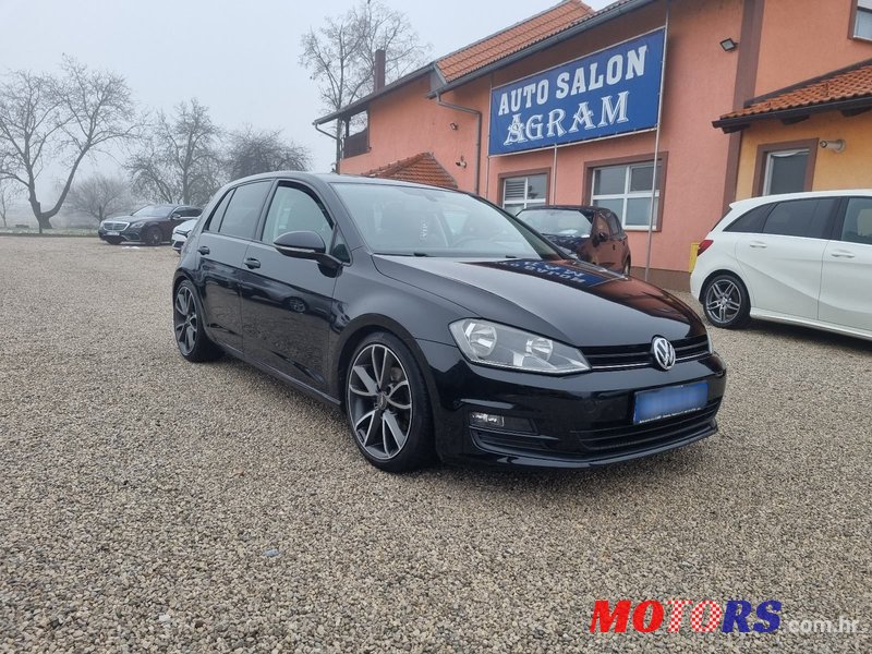 2016' Volkswagen Golf VII 1,6 Tdi Bmt photo #1