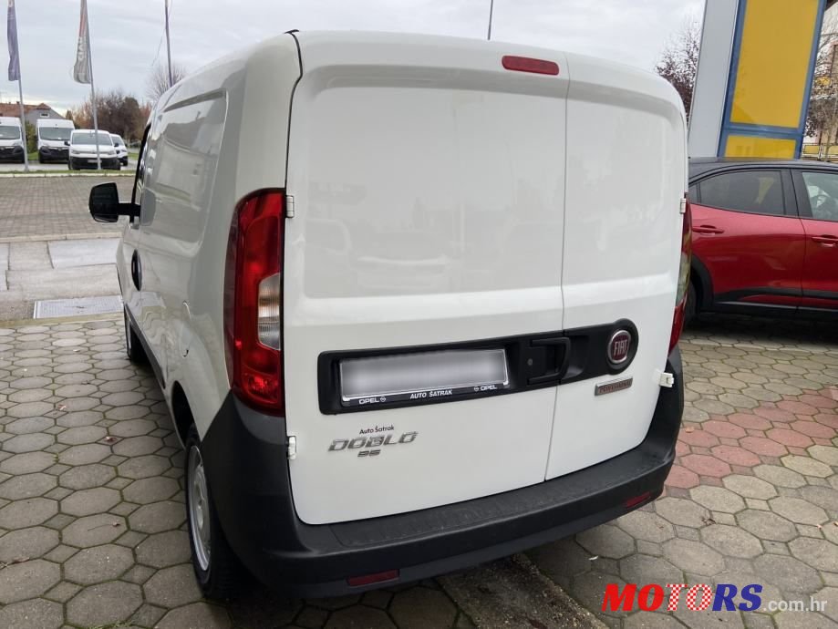 2018' Fiat Doblo Van L1H1 photo #3
