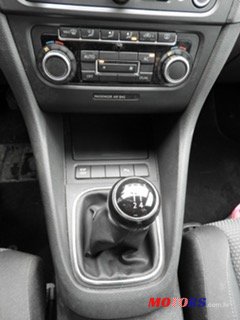 2010' Volkswagen Golf VI photo #2