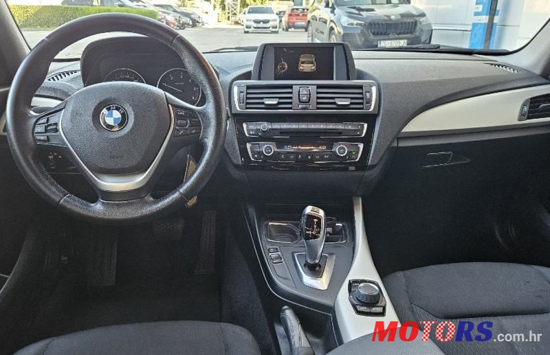 2015' BMW Serija 1 116D photo #5