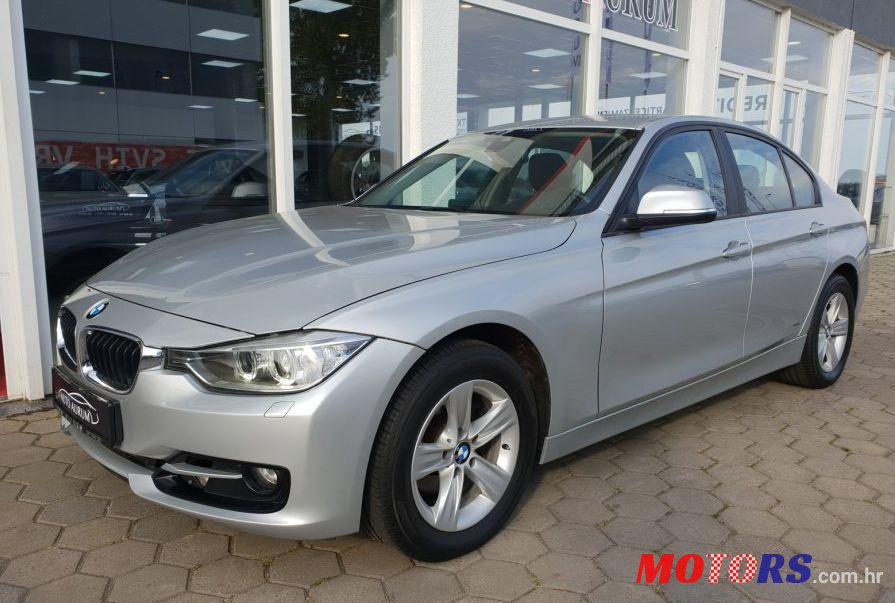 2012' BMW Serija 3 318D photo #1
