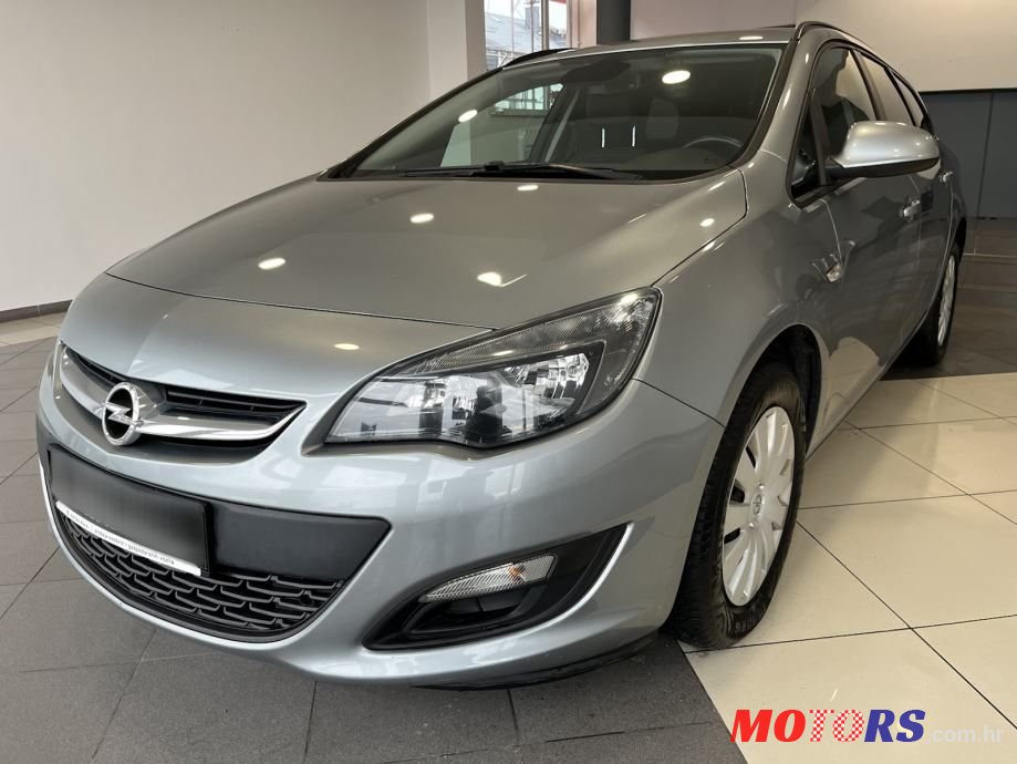 2015' Opel Astra Karavan photo #1