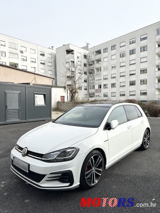 2017' Volkswagen Golf 7 2,0 Gtd photo #1