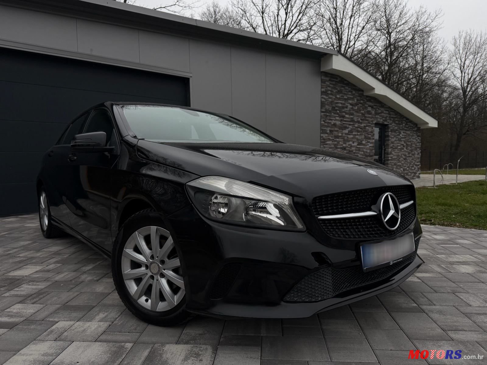 2017' Mercedes-Benz A-Klasa 180 D photo #2