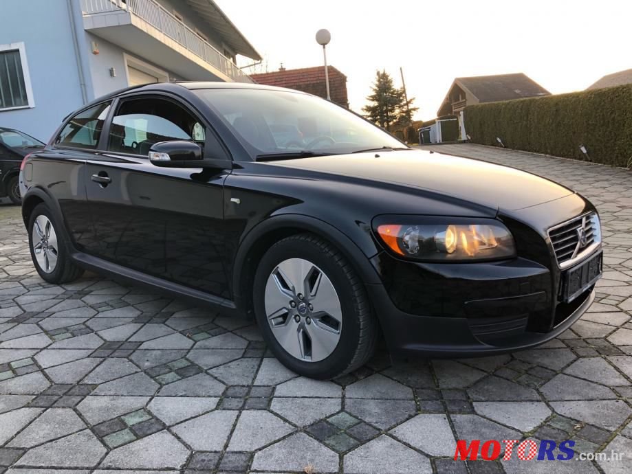2009' Volvo C30 1,6 D photo #2