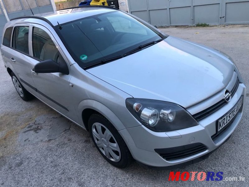 2005' Opel Astra 1,7 Cdti photo #3