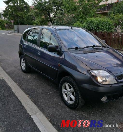 2001' Renault Scenic Rx4 2,0 16V photo #1