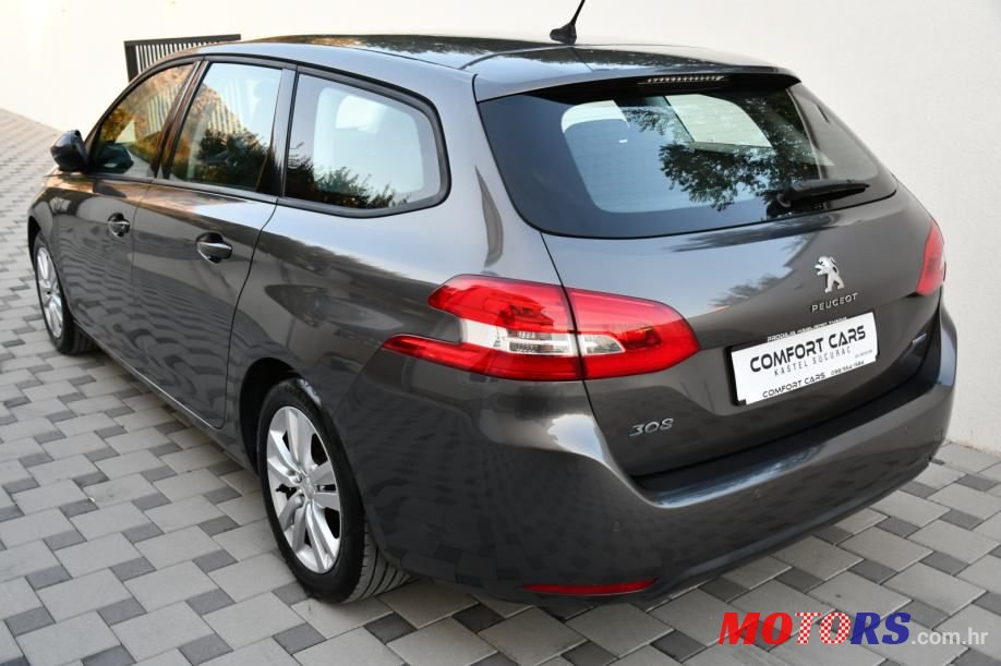 2016' Peugeot 308 photo #5
