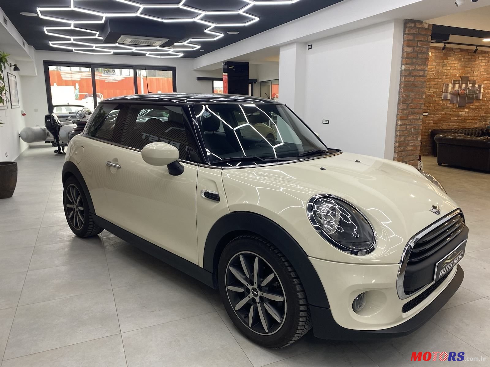 2020' MINI One Mini One photo #4