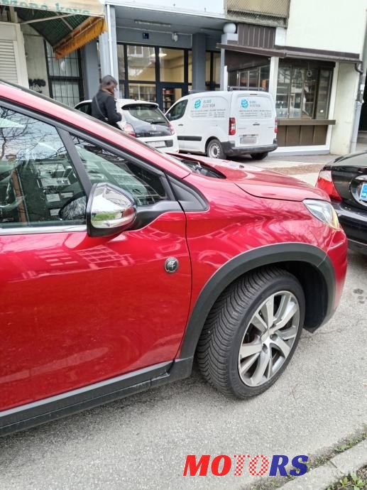 2017' Peugeot 2008 1,2 photo #4