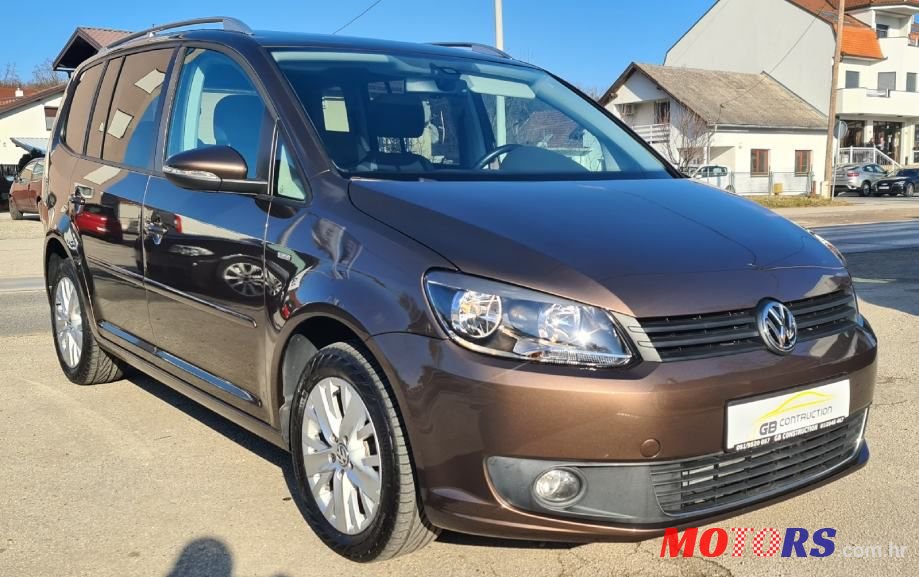 2013' Volkswagen Touran 1,6 Tdi photo #1