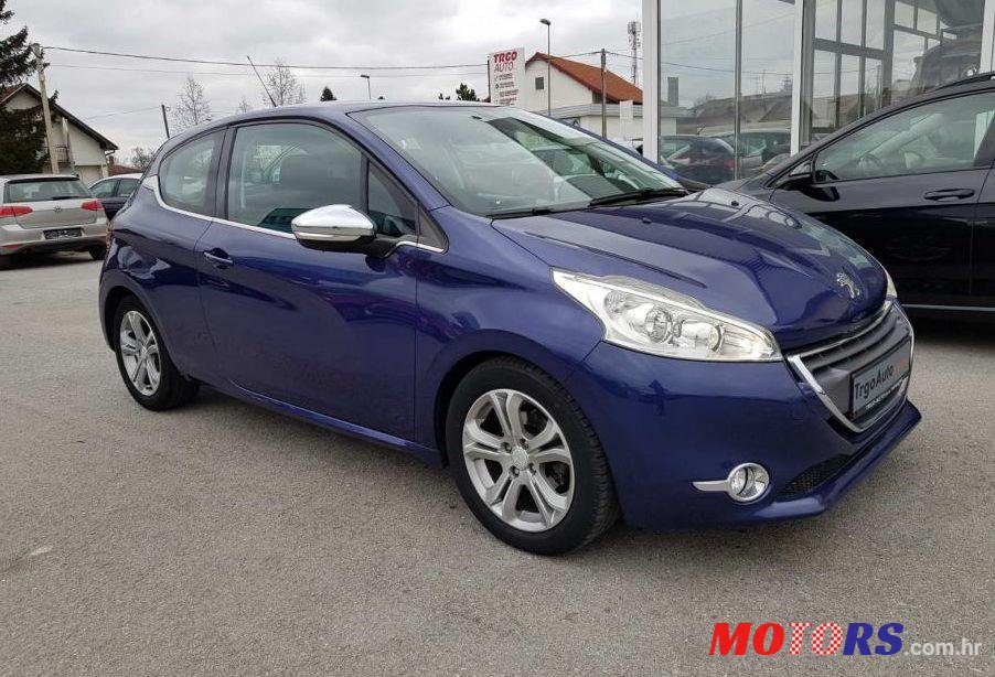 2012' Peugeot 208 1,6 E-Hdi photo #1