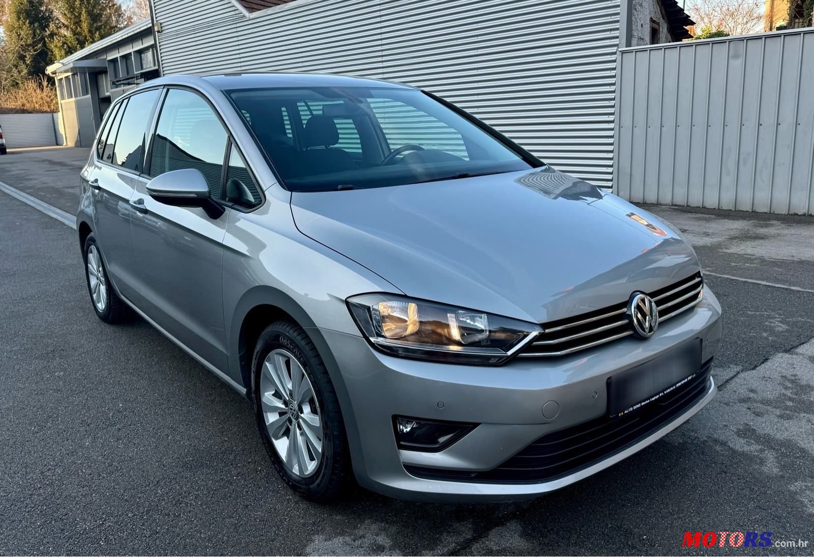 2014' Volkswagen Golf Sportsvan photo #2