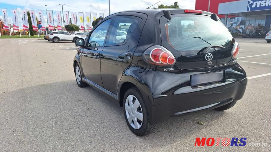 2009' Toyota Aygo 1,0 Vvt-I Cool photo #3