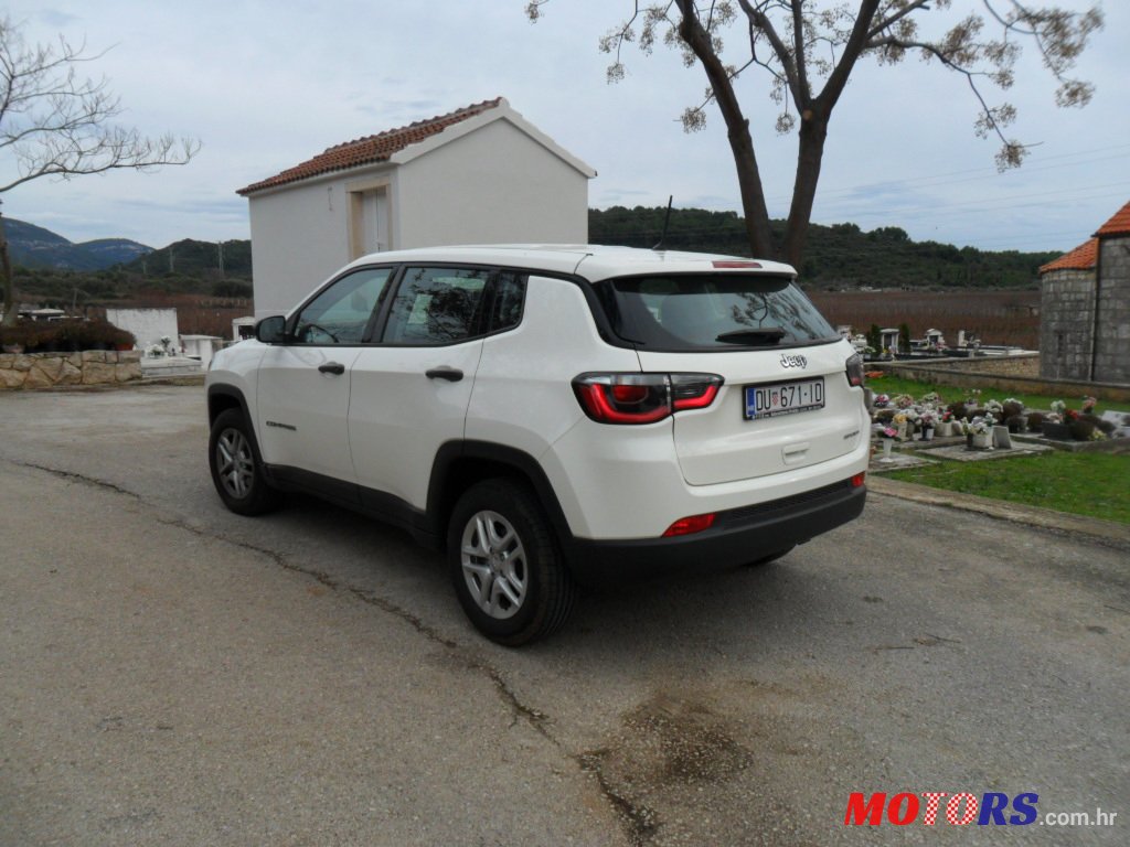 2018' Jeep Compass photo #1