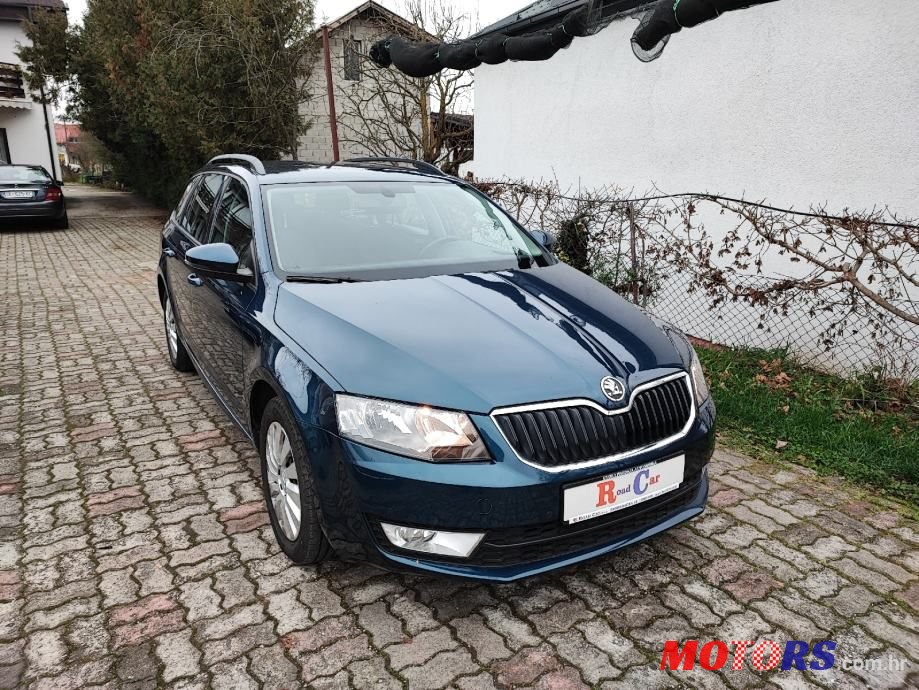 2013' Skoda Octavia Combi photo #1
