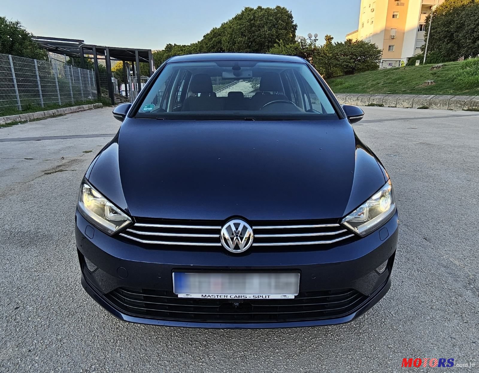 2015' Volkswagen Golf Sportsvan photo #6