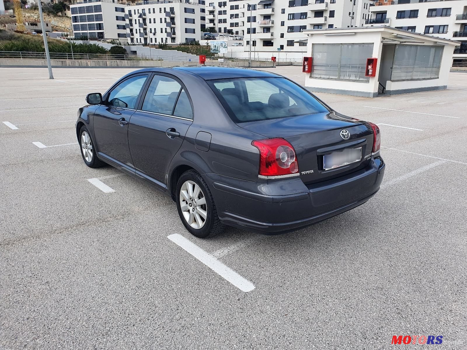 2003' Toyota Avensis 2,0 D-4D photo #4