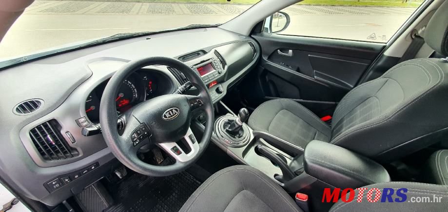 2011' Kia Sportage photo #6