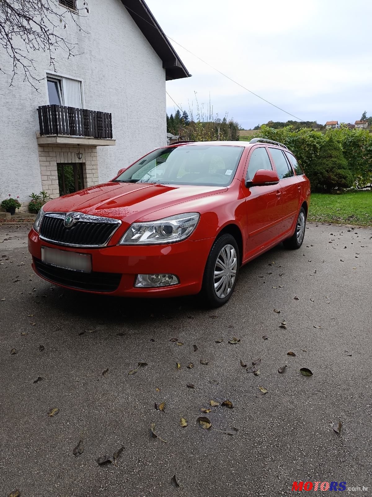 2011' Skoda Octavia Combi photo #1