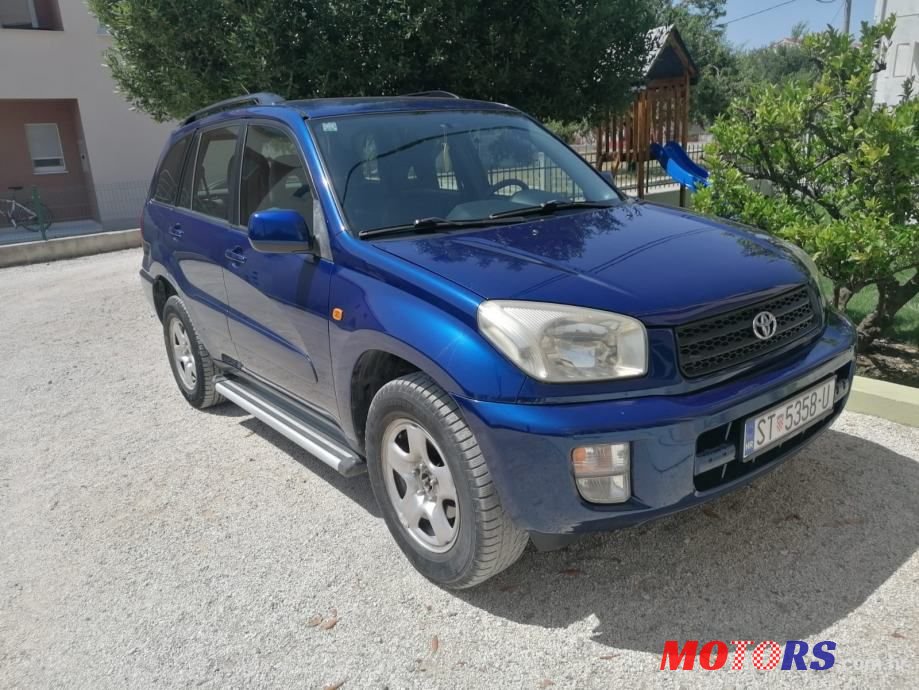 2002' Toyota RAV4 1.8 photo #3