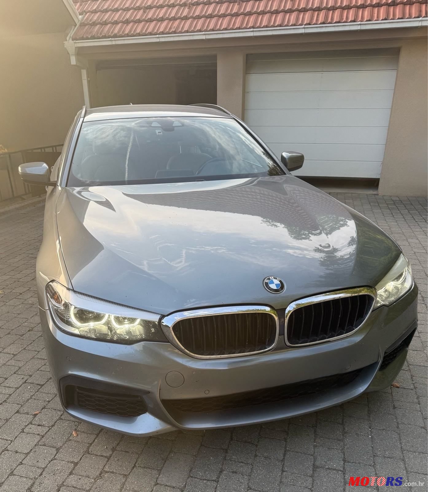2018' BMW Serija 5 Touring 520D photo #2