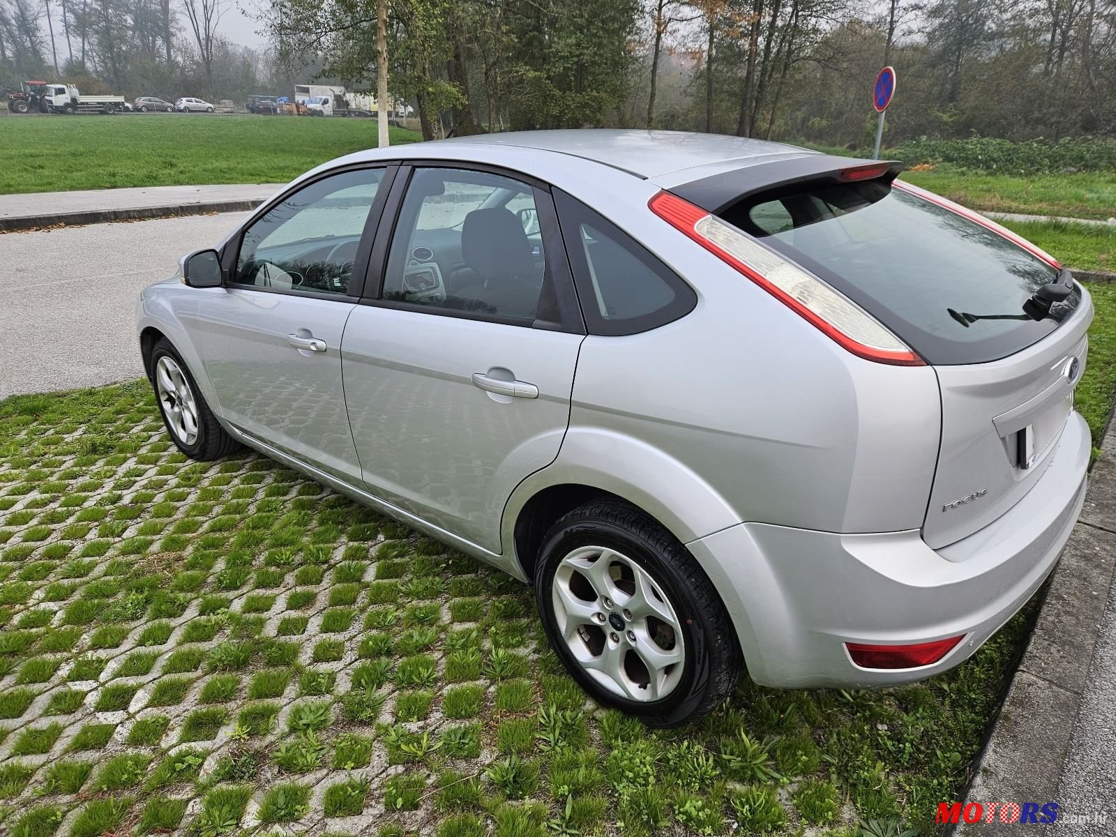 2010' Ford Focus 1,6 photo #5