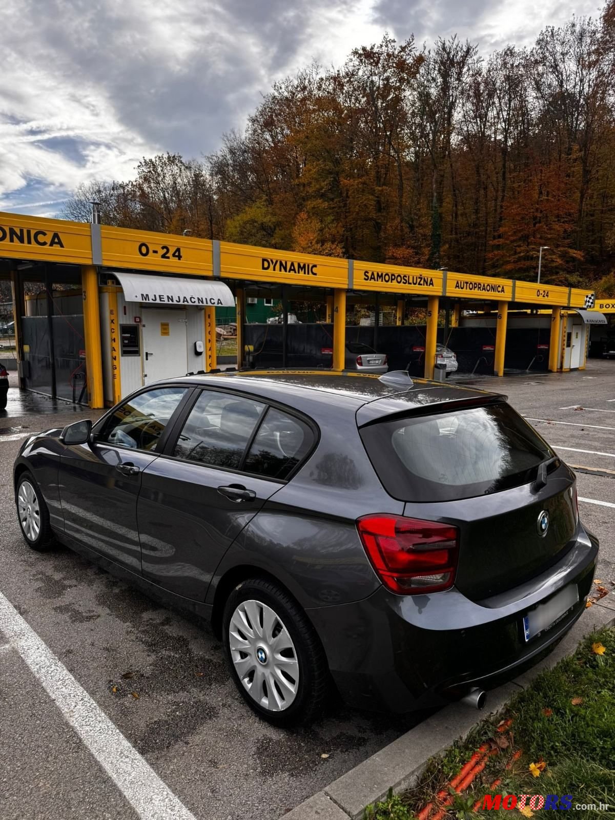 2011' BMW Serija 1 118D photo #3