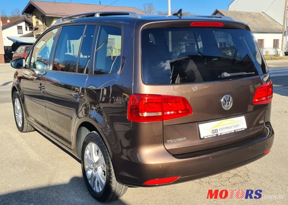 2013' Volkswagen Touran 1,6 Tdi photo #4