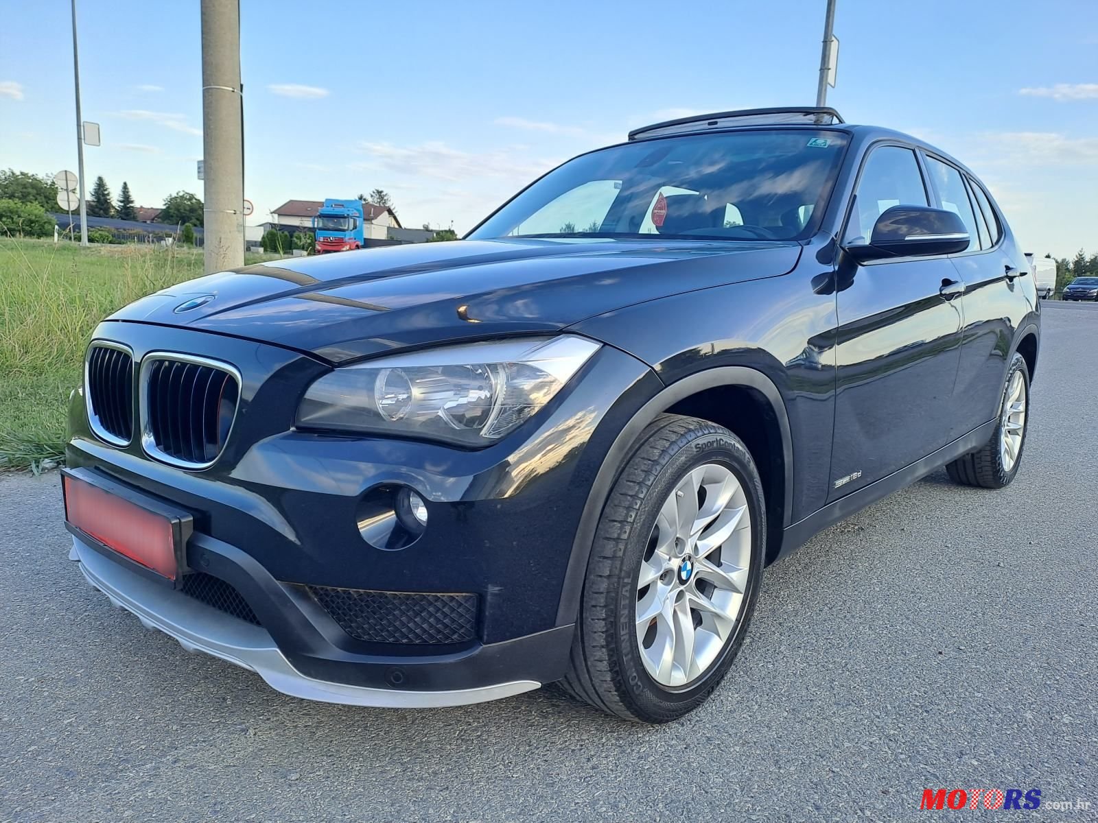 2014' BMW X1 Sdrive18D photo #2