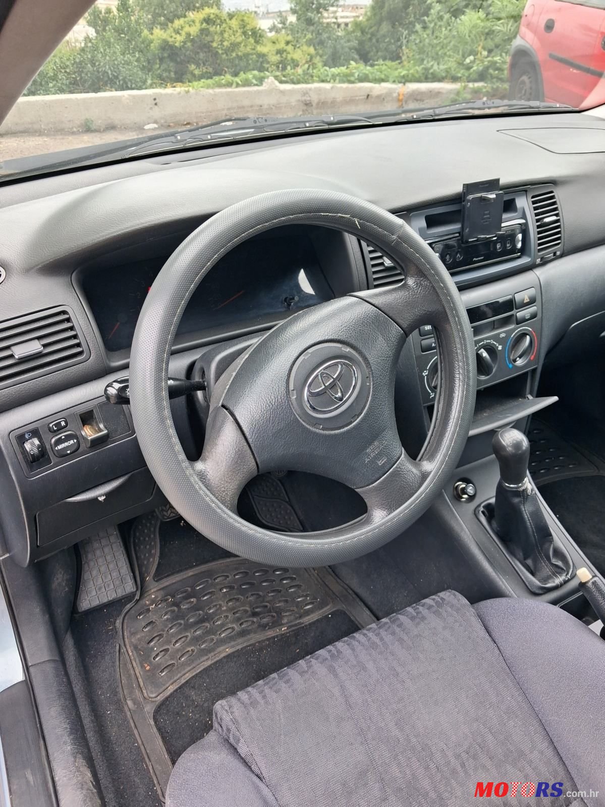 2002' Toyota Corolla 1,6 Vvt Terra A/C photo #2