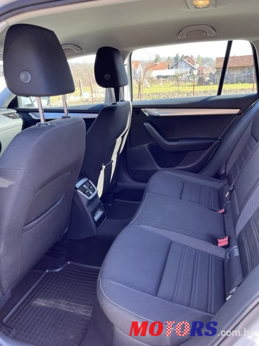 2018' Skoda Octavia Combi photo #6