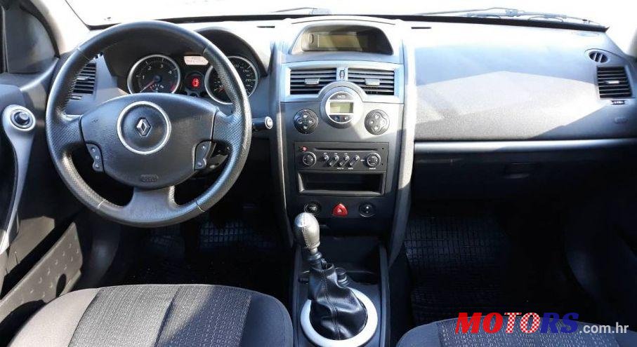 2008' Renault Megane Grandtour 1,5 Dci photo #2