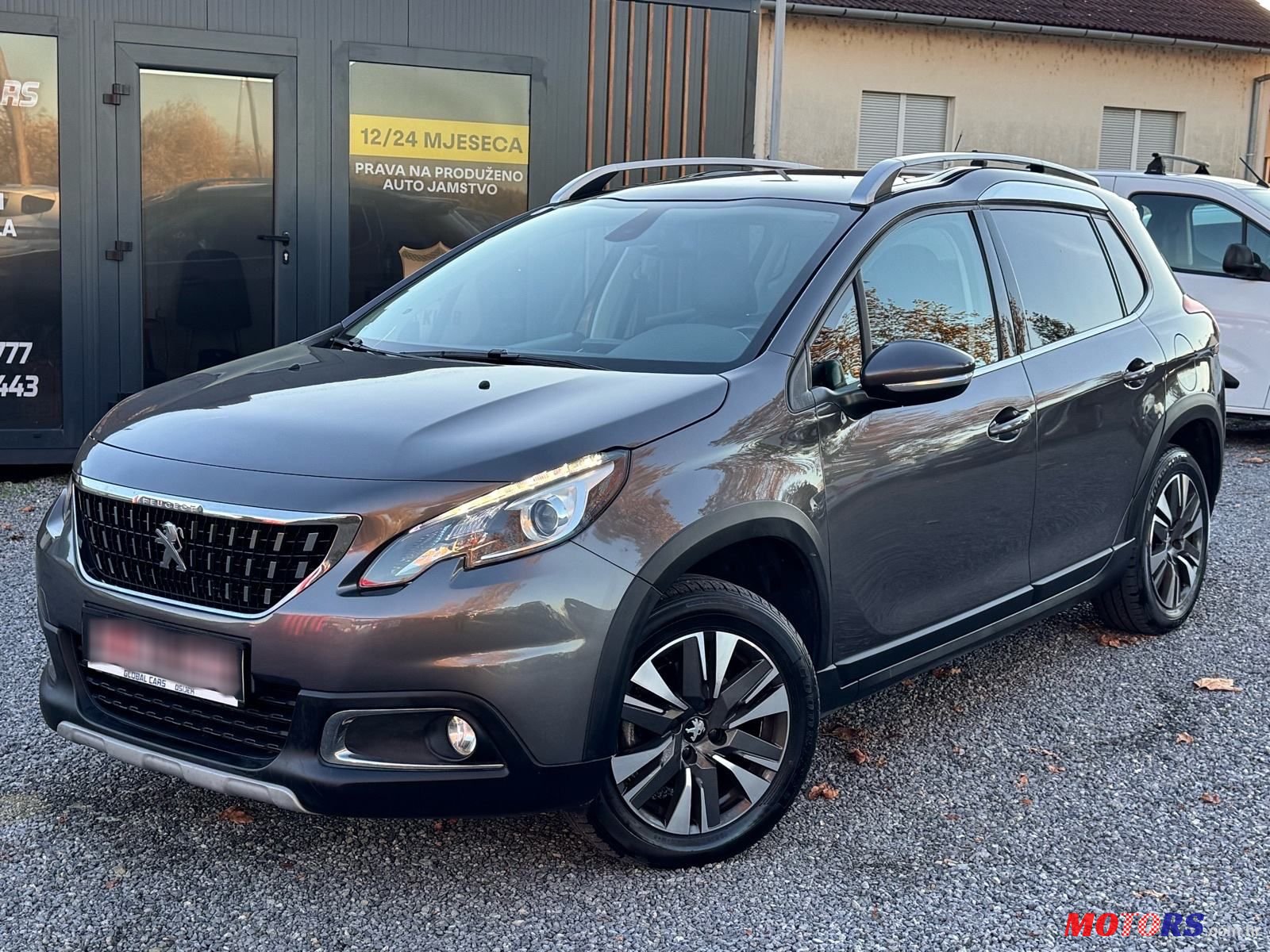 2016' Peugeot 2008 1,2 photo #1
