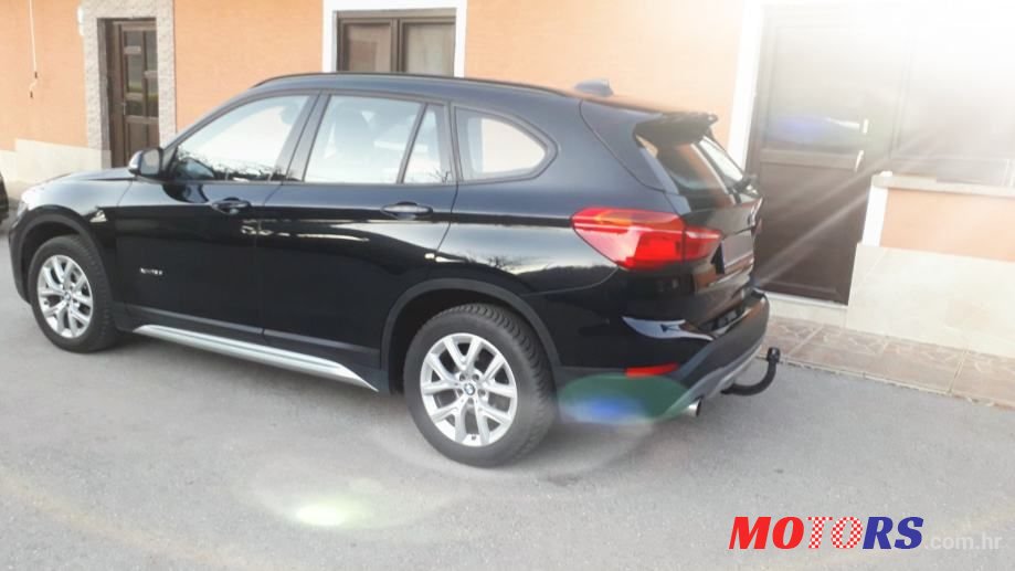 2016' BMW X1 18D photo #4
